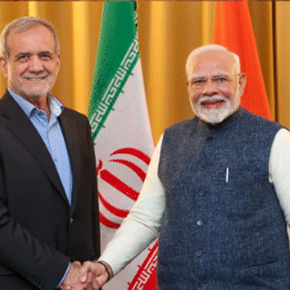 પીએમ મોદીએ ઈરાની રાષ્ટ્રપતિ સાથે ફોન પર વાત કરી:મિડલ-ઈસ્ટમાં વધતા તણાવ પર ચિંતા વ્યક્ત કરી, ભારતીય નાગરિકોની સુરક્ષા પર ચર્ચા કરી