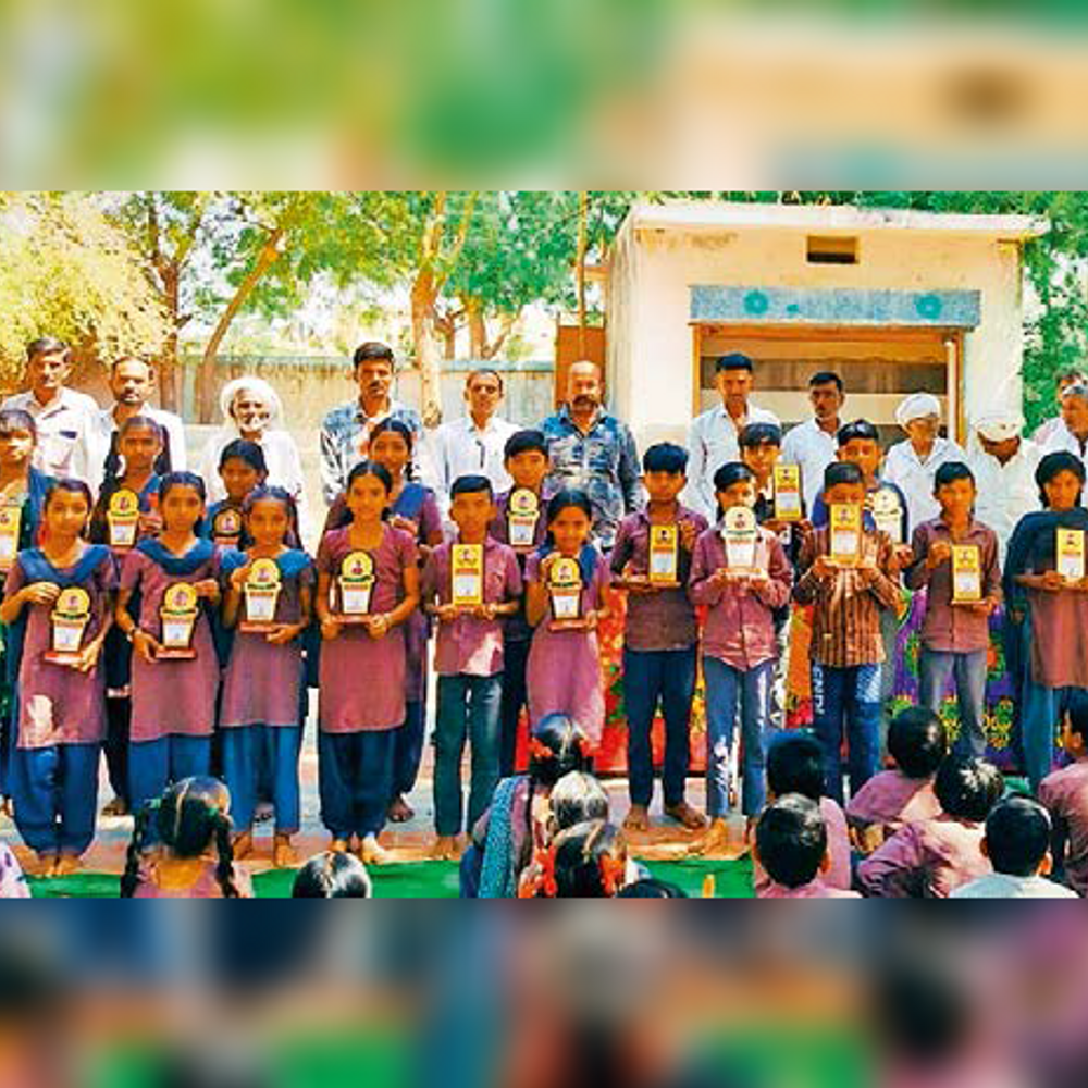 વાગડની માંજુવાસ પ્રાથમિક શાળાના 19માંથી 16 વિદ્યાર્થીઓ CET પરીક્ષામાં સફળ