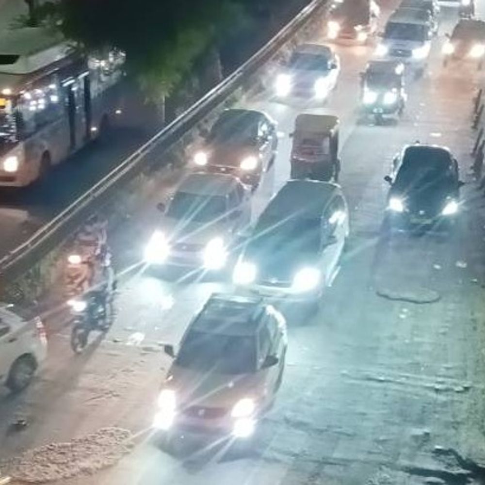 વ્હાઇટ LED લાઇટ લગાવનાર સામે RTOની તવાઈ:2 મહિનામાં 1021 સામે કાર્યવાહી અને 10 લાખથી વધુનો દંડ વસૂલ્યો, નિયમ વિરુદ્ધ લાઇટ લગાવનારના લાયસન્સ સસ્પેન્ડ કરાશે