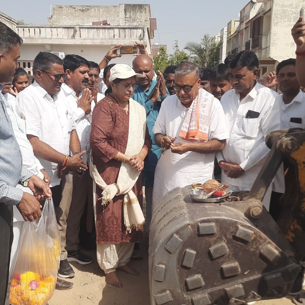 પાટણમાં સદારામ કન્યા હોસ્ટેલના બાંધકામનો પ્રારંભ:ચીફ ઓફિસર હિરલબેન ઠાકરના હસ્તે શુભારંભ કરાયો