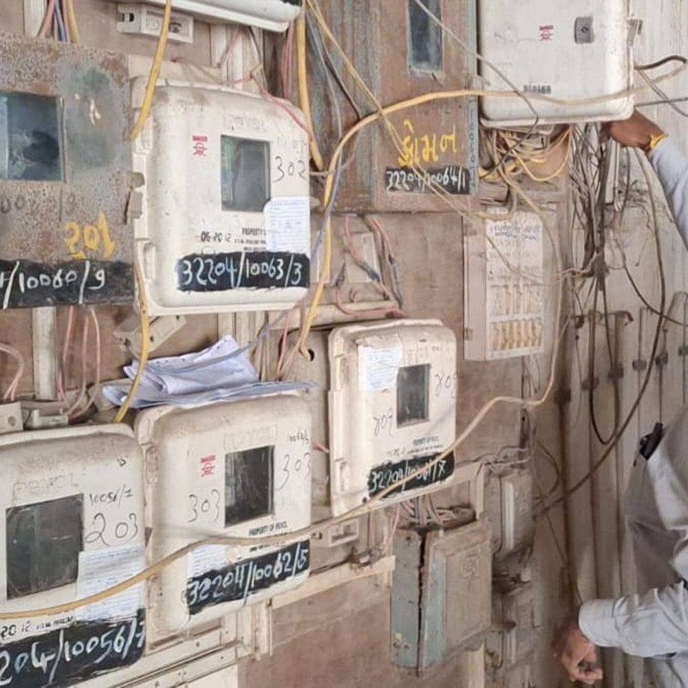 વીજ તંત્રની વિશેષ ડ્રાઈવ:હાલારના 42,622 બાકીદારોના રૂા.20.35 કરોડની વસૂલાત માટે વીજ કનેક્શનો કપાશે