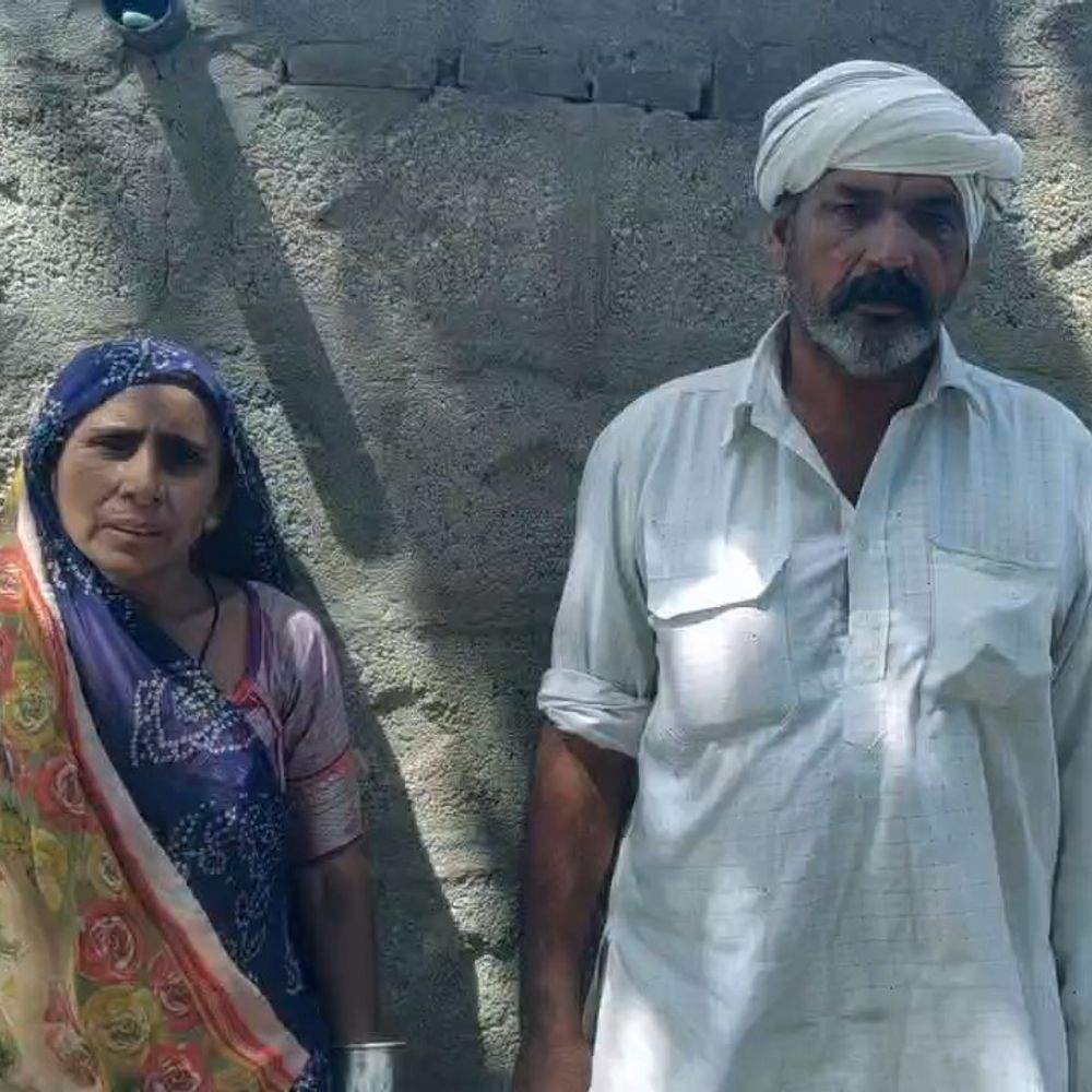 ઠાકરશી રબારીને દીકરી પરત અપાવવા ચૌધરી મા-બાપની વિનંતી:ભાભરના રૂણીની માતાએ કહ્યું,ઉણનો રબારી મારી દીકરીને ઉપાડી ગયો, કિંજલ રબારીને પરત સોંપાતા વીડિયો વાઈરલ કર્યો