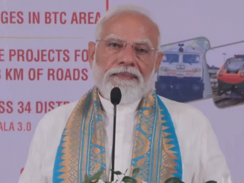 PM મોદીની આસામ મુલાકાત: ₹23,550 કરોડના પ્રોજેક્ટ્સનો શિલાન્યાસ અને કોંગ્રેસ પર આક્ષેપ.