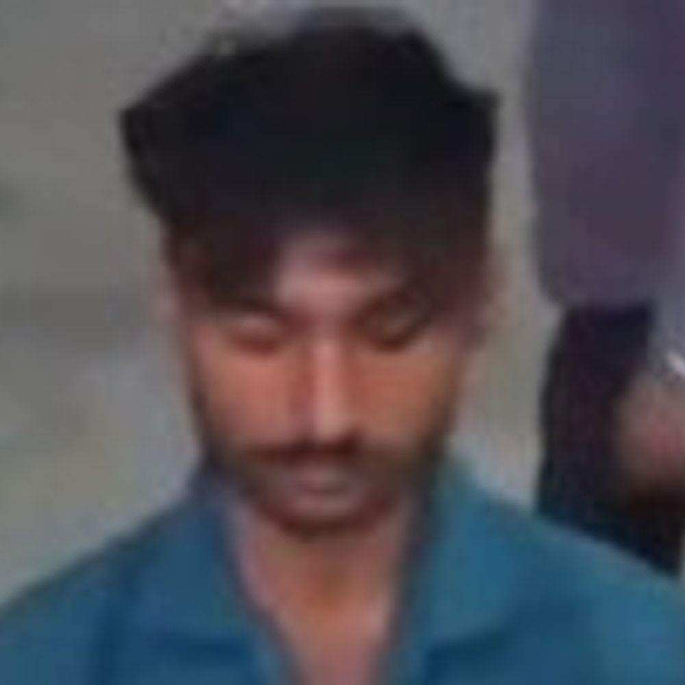 ભાણવડમાં ફ્લડ લાઈટ ચોરીનો ભેદ ઉકેલાયો:ગડુ ગામનો યુવાન ₹21,010ની લાઈટ સાથે ઝડપાયો