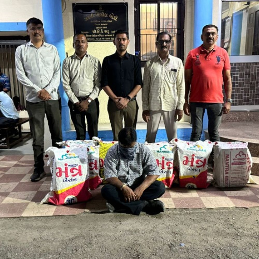 ભાવનગર SOGનો સપાટો:ચિત્રામાંથી 1920 બોટલ નશાકારક કફ સીરપના જથ્થા સાથે એક શખસ ઝડપાયો