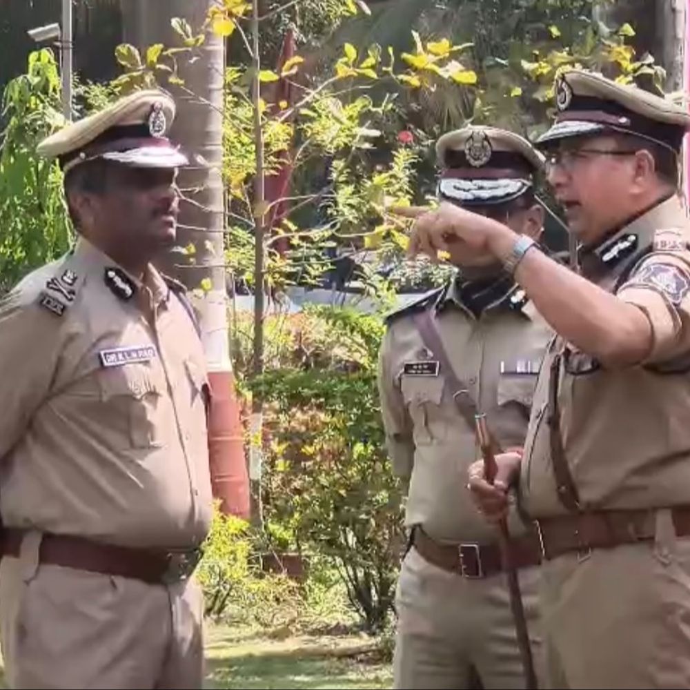 સુરતમાં DGP કે.એલ.એન. રાવનું મહામંથન:એન્ટી નાર્કોટિક્સ ટાસ્ક ફોર્સનું નવું કેન્દ્ર ખુલશે, પોલીસ જવાનોના રિયલ ટાઈમ હેલ્થ મોનિટરિંગ માટે નવી એપ્લિકેશન લોન્ચ થશે