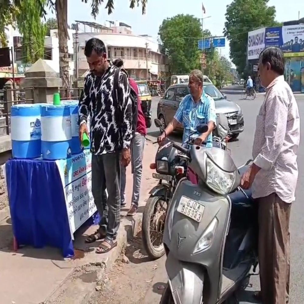 ભાવનગરમાં કાળઝાળ ગરમીનો પ્રકોપ:મહાનગરપાલિકા દ્વારા 'હીટવેવ' સામે રક્ષણ આપવા 22 સ્થળોએ ORS તથા પાણીની સુવિધા ઉપલબ્ધ
