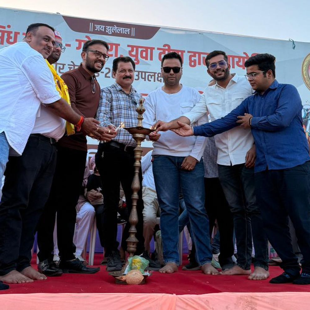 ગોધરામાં ચેટીચંદ પૂર્વે ભવ્ય બાઇક રેલી:ભારતીય સિંધુ સભા યુવા ટીમે આયોજન કર્યું, 'જય ઝૂલેલાલ'ના નાદ ગુંજ્યા