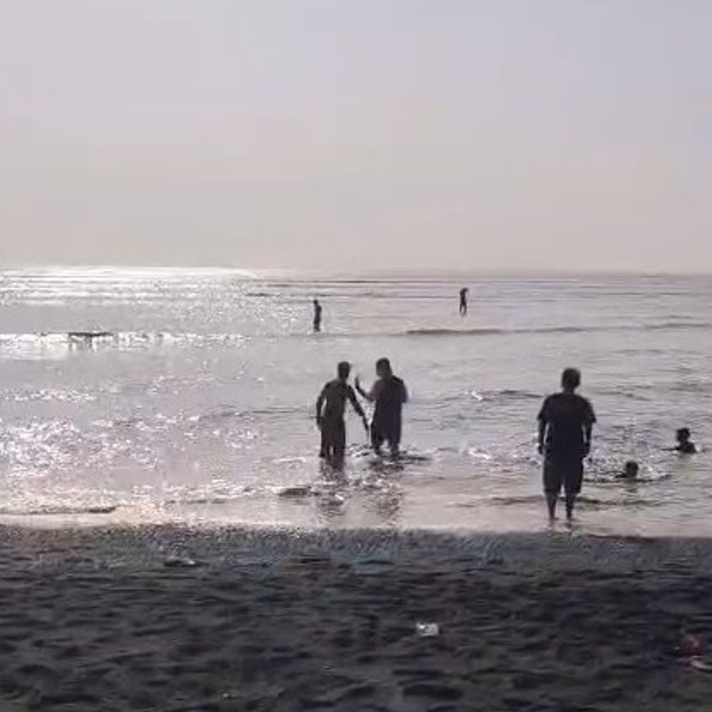 ગરમી વચ્ચે વલસાડ જિલ્લામાં પારો 4 ડિગ્રી ગગડતા રાહત:શનિવારે 37°C ચડેલો પારો રવિવારે ઘટીને 34°C પર સ્થિર, ઊંચા ભેજને કારણે લોકોને મિશ્ર ઋતુનો અનુભવ થશે