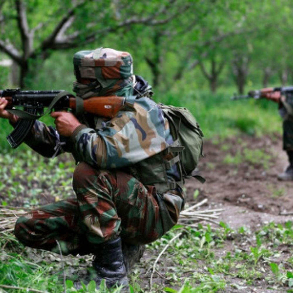 ઉરીમાં ઘૂસણખોરીનો પ્રયાસ નિષ્ફળ, એક આતંકી ઠાર:બુછારમાં ઓપરેશન DIGGI-2 ચાલુ; પૂંછમાં ઓપરેશન શેરીકલાં દરમિયાન જવાન શહીદ