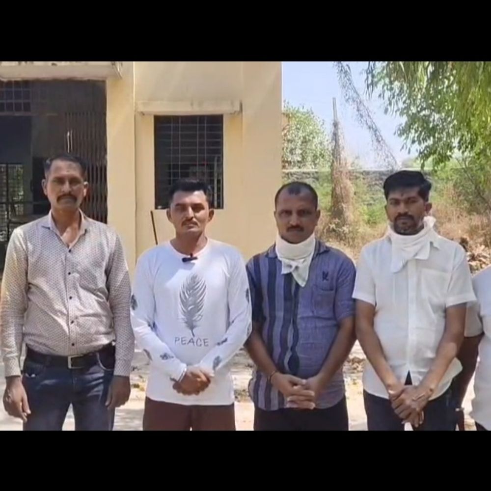 જોરાવરનગરમાં બિનવારસી મૃતદેહના અંતિમ સંસ્કાર કરાયા:સમાજ સેવકો અને પોલીસે માનવતાનું ઉદાહરણ પૂરું પાડ્યું