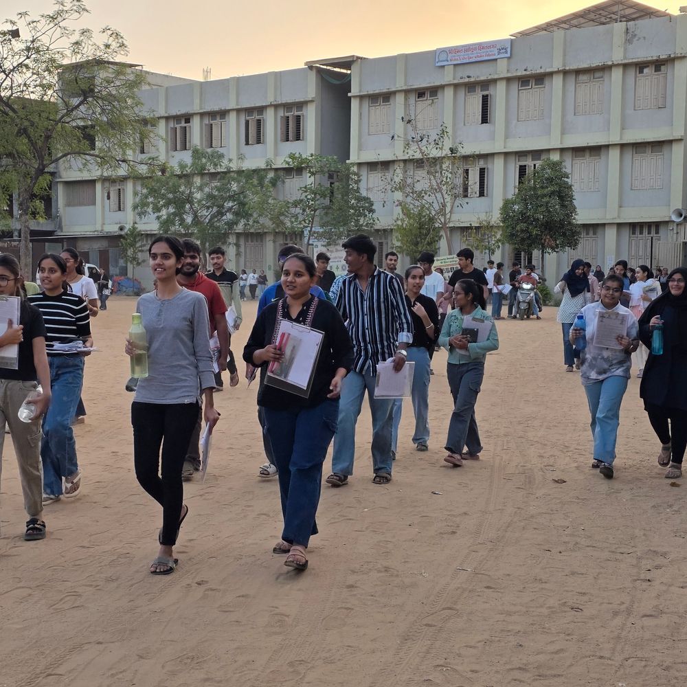 ધો.12 વિજ્ઞાન પ્રવાહની પરીક્ષા પૂર્ણ:વિદ્યાર્થીઓને જીવ વિજ્ઞાનનું પેપર સરળ લાગ્યું