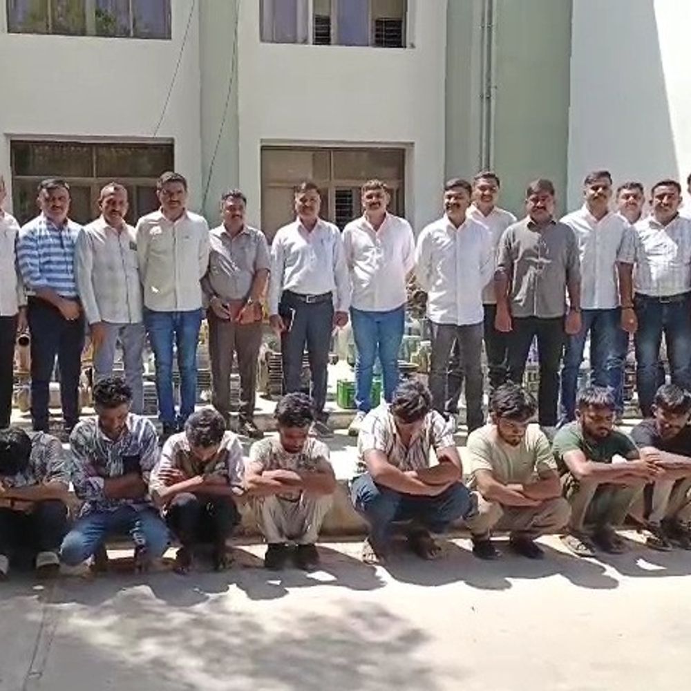 બોટાદ LCBએ ચોરી કરતી ગેંગનો પર્દાફાશ કર્યો:9 આરોપી ઝડપાયા, ₹12.58 લાખનો મુદ્દામાલ જપ્ત, 3 ગુના ઉકેલાયા