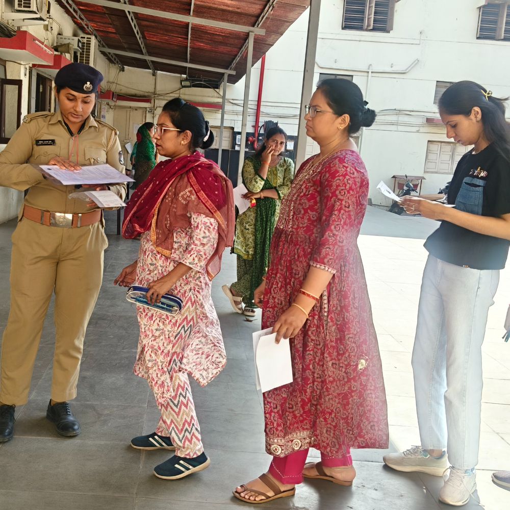 સૌરાષ્ટ્ર યુનિ.ની વિવાદિત ભરતીની પરીક્ષા લેવાઈ:નોન ટીચિંગની 59 જગ્યા પર ભરતી માટે 1174 માંથી 767 ઉમેદવારો હાજર રહ્યા, પ્રોવિઝનલ આન્સર કી જાહેર