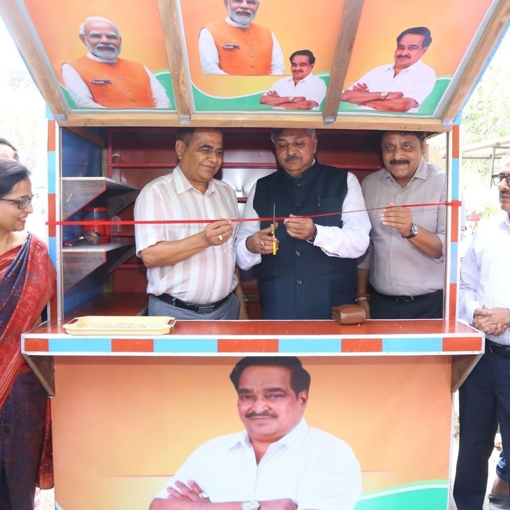 દક્ષિણ ગુજરાતની સિવિલમાં અભિનવ સેવાયજ્ઞ:હવે પોસ્ટમોર્ટમ રૂમ પર કફન, પ્લાસ્ટિક અને સ્પેશિયલ કોફિન બોક્સ મળશે મફત