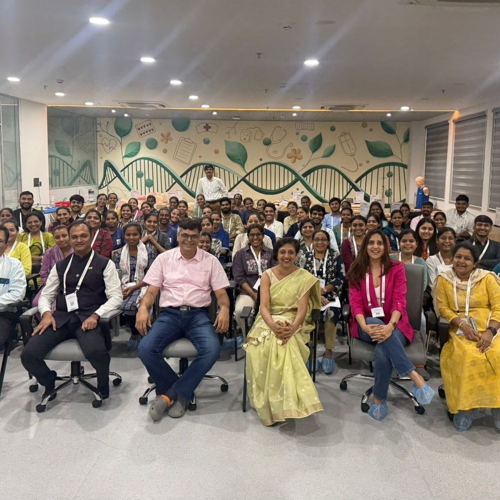 અમદાવાદમાં GUJPEDICRITICON 2.0 કોન્ફરન્સ:250થી વધુ બાળરોગ નિષ્ણાતો હાજર રહ્યા, 34 રિસર્ચ પેપર્સ રજૂ થયા