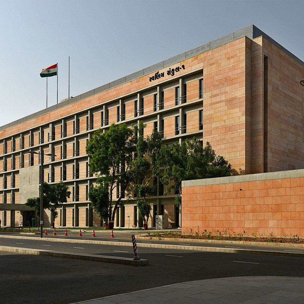 18 IAS અધિકારીઓ આગામી ચૂંટણીની ફરજમાં:રાજ્યમાં ચાર્જની વૈકલ્પિક વ્યવસ્થા જાહેર, સુરત મ્યુ. કમિશનર નાગરાજન એમ.ની જવાબદારી સુરત કલેક્ટર સંભાળશે