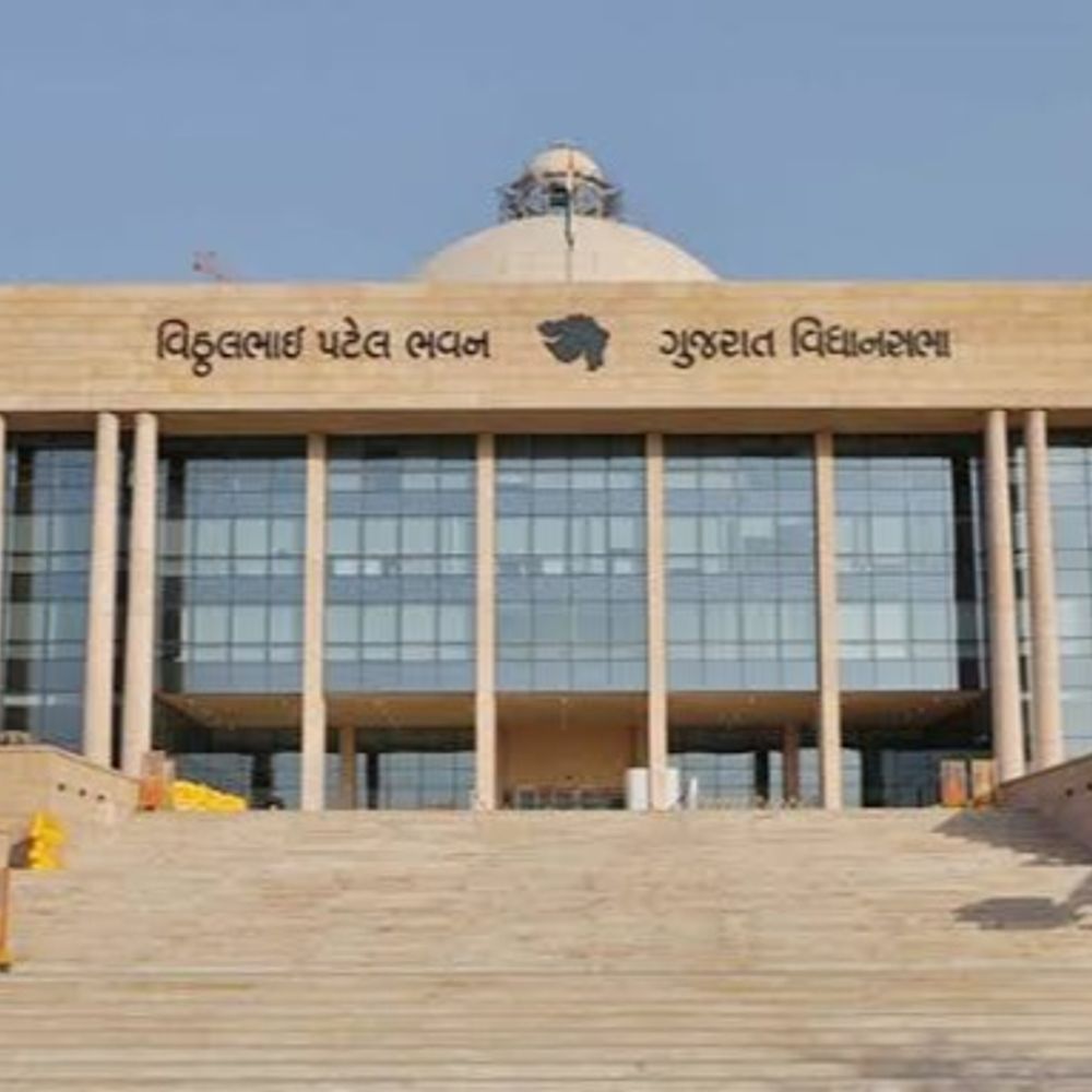 શોષણખોર સરકારને ગોપાલ ઇટાલિયાએ ખુલ્લી પાડી:ગુજરાતમાં ફિક્સ પેના કેસમાં સુપ્રીમ કોર્ટમાં સરકાર તરફે લડતા વકીલોને પ્રતિ મુદતના 2 લાખ ફી ચૂકવાઈ, 14 વર્ષથી કેસ ચાલુ