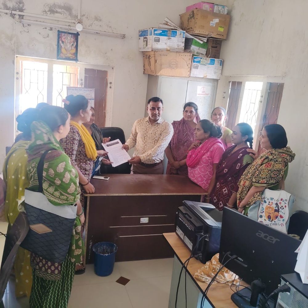 આંગણવાડી બહેનો દ્વારા 18થી 20 માર્ચ સુધી કેન્દ્રો બંધ:પાટડી તાલુકામાં પડતર માંગણીઓ માટે આવેદનપત્ર અપાયું