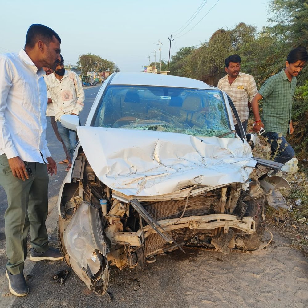ગંભીર અકસ્માત સર્જાયો:સમીમાં ડાલા પાછળ કાર ઘૂસી જતાં એકને ઇજા