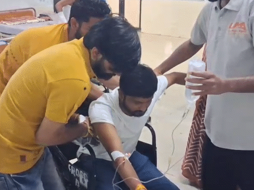 ગિરનાર અંબાજી મંદિર માંસ પ્રકરણ: પૂજારીનો આક્ષેપ, પ્રાંત અધિકારીએ માર મારીને પરાણે સહી કરાવી.