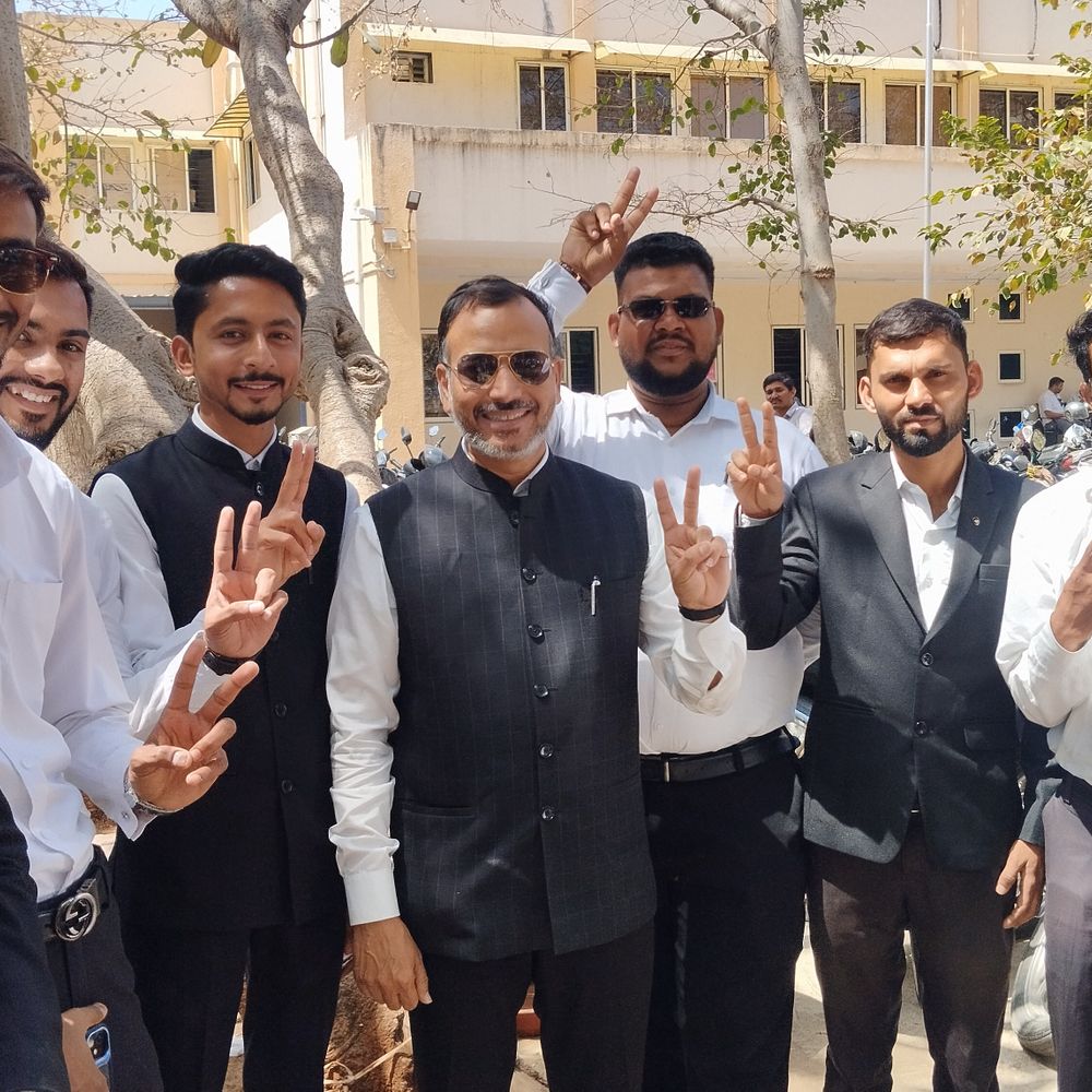 આફતાબ હુસૈન અંસારી અને જે. જે. પટેલે વકીલોનો આભાર માન્યો:વકીલોના હિતાર્થ અને ટેક્નોલોજિકલ રીતે આગળ લઈ જવા કામ કરવાનું વિઝન