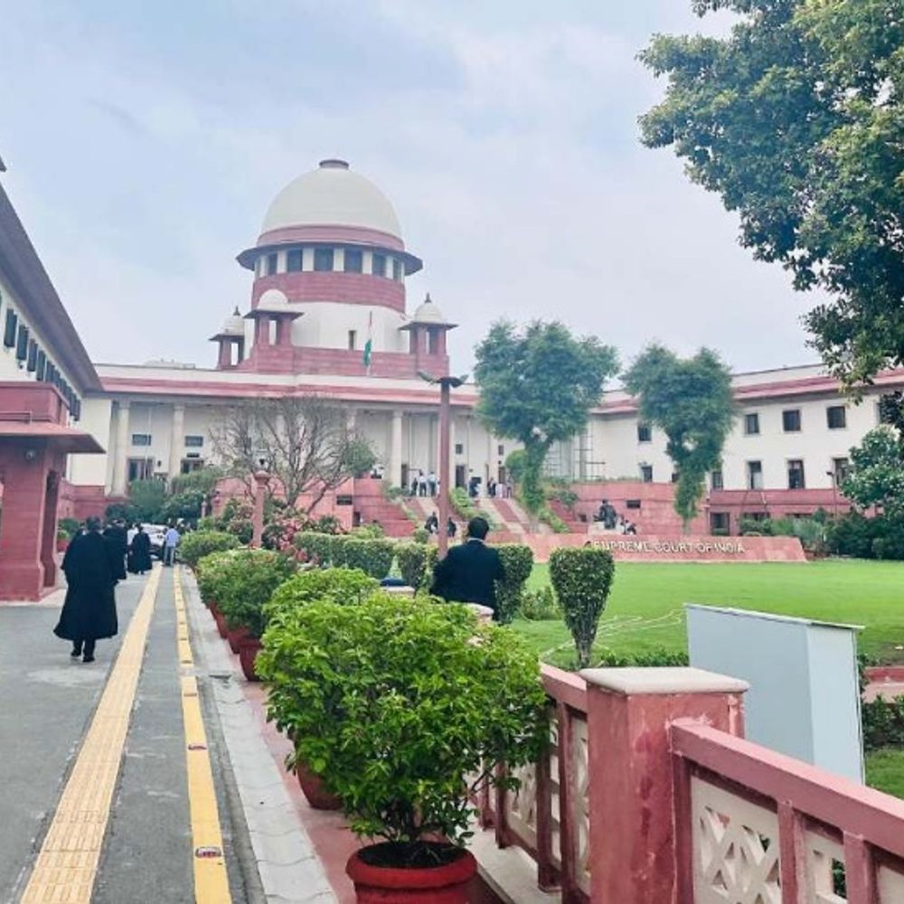 સુપ્રીમ કોર્ટમાં આજે ઉદ્યોગની વ્યાખ્યા પર સુનાવણી:9 જજોની બેન્ચ નિર્ણય કરશે કે સરકારી વિભાગ-NGO ઉદ્યોગ શબ્દ હેઠળ આવશે કે નહીં