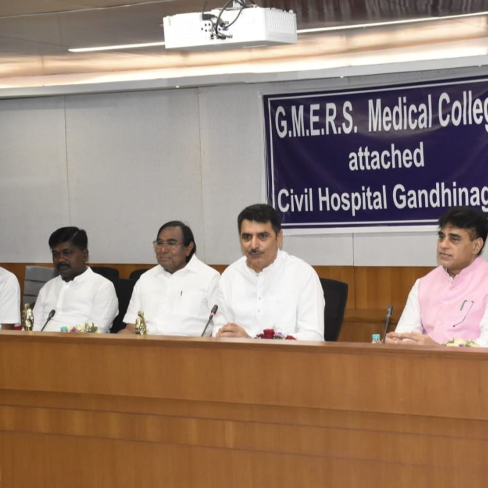 એલોપથી- આયુર્વેદિક- હોમિયોપેથીક મેડિકલ કેમ્પ:વિધાનસભાના અધ્યક્ષના હસ્તે કેમ્પનો શુભારંભ, રોગના આગોતરા નિદાન પર ભાર