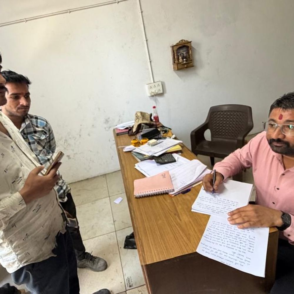 વડોદરામાં ગેસ એજન્સીની દાદાગીરીનો પર્દાફાશ:ગોડાઉન પરથી વિતરણ કરી ગ્રાહકો પાસેથી ઉઘાડી લૂંટ ચલાવતા સંચાલકોને ફટકારાઈ નોટિસ