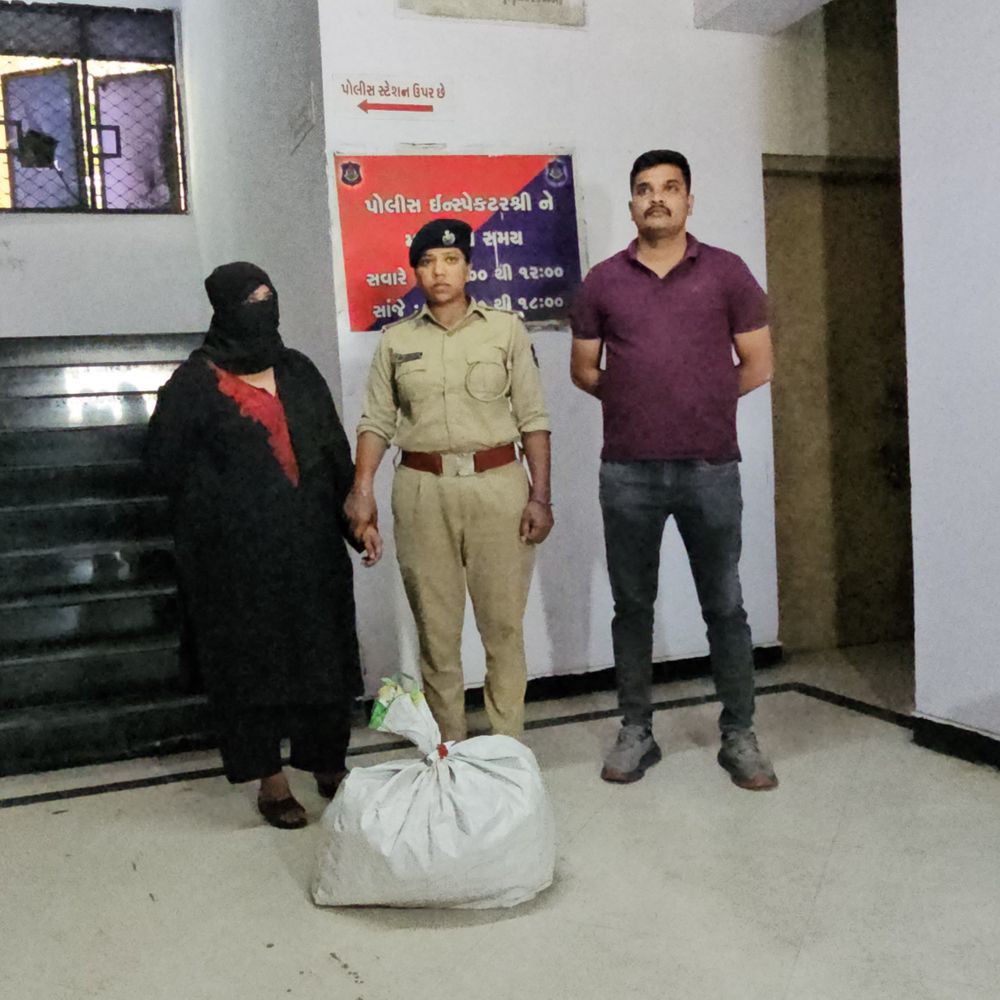 પતિનું અવસાન અને બીમાર દીકરી માટે નશાનો કારોબાર:આર્થિક ભીંસમાં સપડાતા બની નશાની સૌદાગર, ઓડિશાથી લાવી ઘરમાં રાખેલા 8 કિલો ગાંજા સાથે ઝડપાઈ