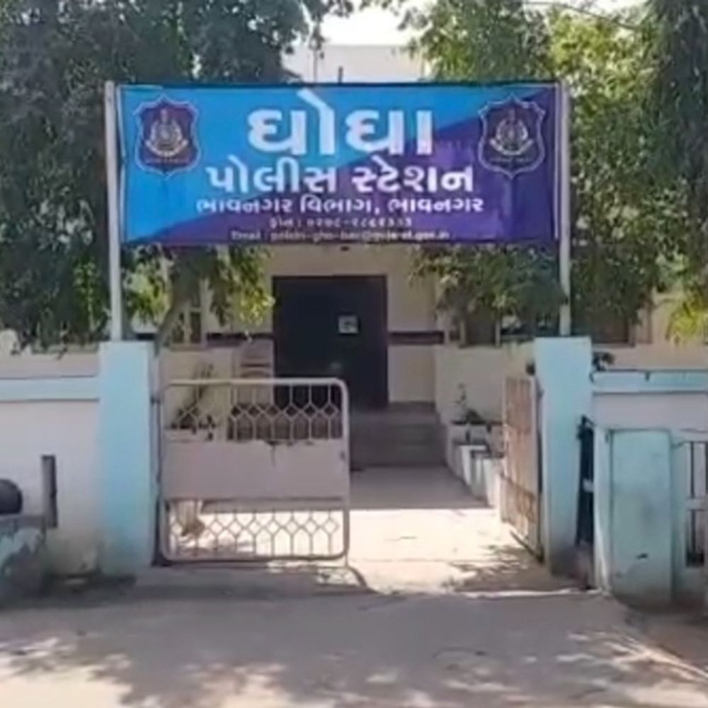 પાવર પ્લાન્ટના યાર્ડમાંથી રૂ. 3.50 લાખના માલસામાનની ચોરી:ઘોઘાના પડવા ગામેથી પ્લમ્બર બ્લોક, રોલર અને ઇલેક્ટ્રિક મોટર તસ્કરો ઉઠાવી ગયા