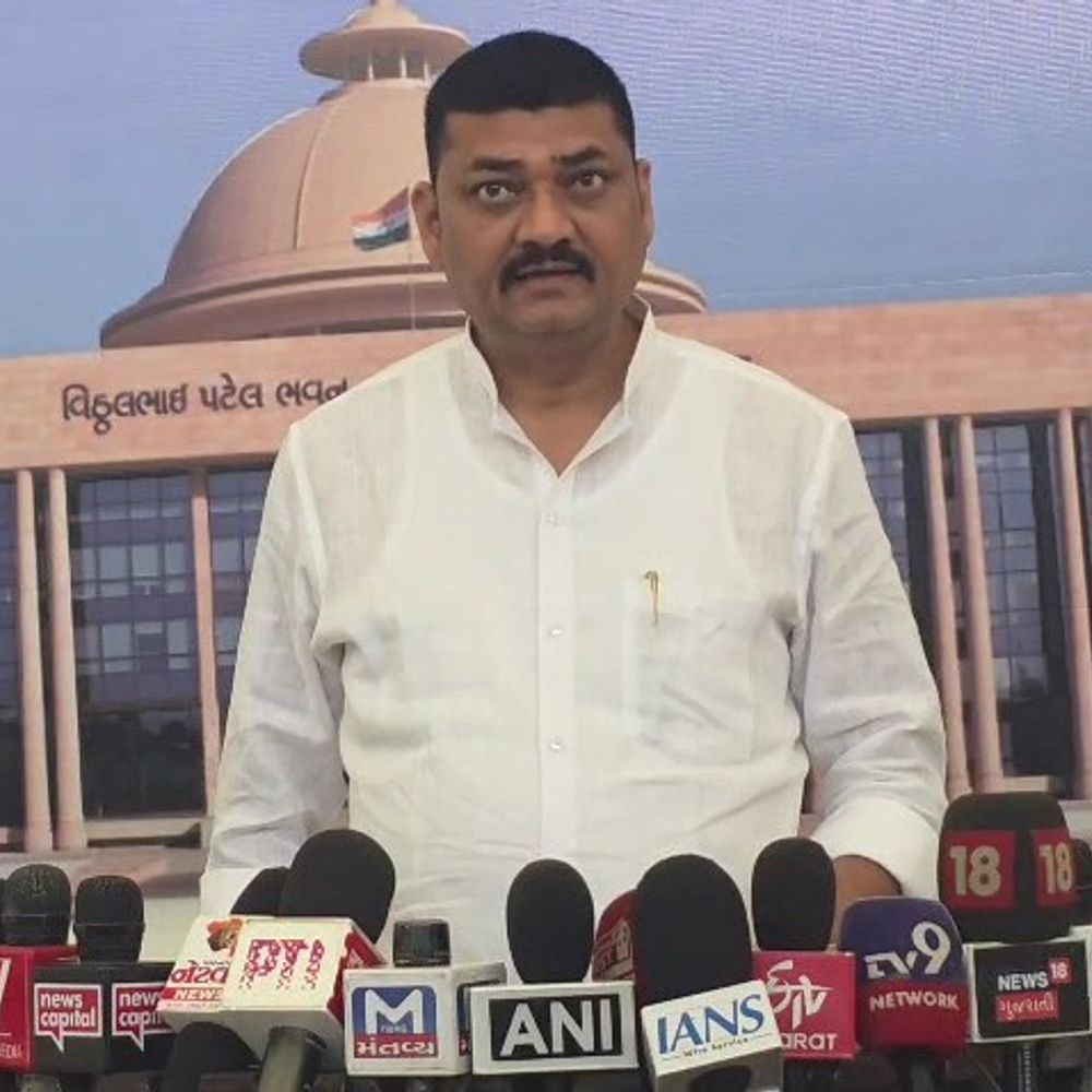 બોટાદના ધારાસભ્યએ વિધાનસભામાં કરી માંગણીઓ:આરોગ્ય અને માર્ગ-મકાન વિભાગ માટે સૂચનો રજૂ કર્યા, ખાદ્ય પદાર્થોમાં ભેળસેળ કરનારાઓને ફાંસીની સજા આપવા કાયદો બનાવવાની માગ