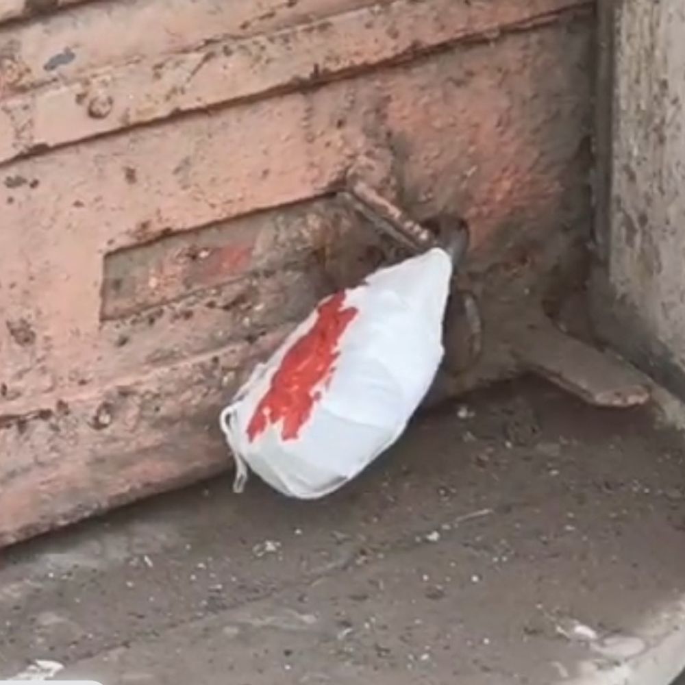 પાટણ નગરપાલિકાએ બાકી વેરા માટે 5 મિલકતો સીલ કરી:ઓમ કોમલેક્સમાં ફાયર સેફટી નહીં હોવાના કારણે સીલ મારવાની ચેતવણી