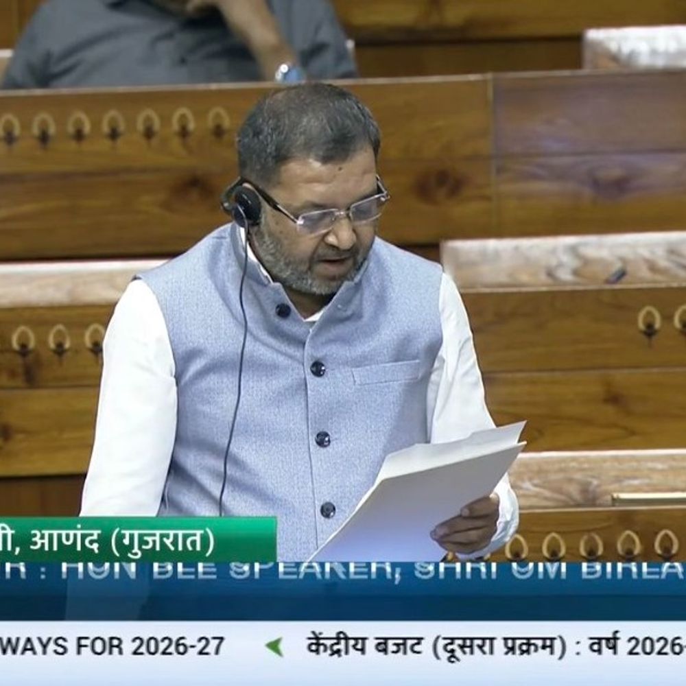 આણંદથી હરિદ્વાર નવી ટ્રેન શરૂ કરવા રજૂઆત:સાંસદ મિતેષ પટેલે તારાપુર-અરણેજ લાઇન, આણંદ સ્ટેશનના આધુનિકરણની માંગ કરી