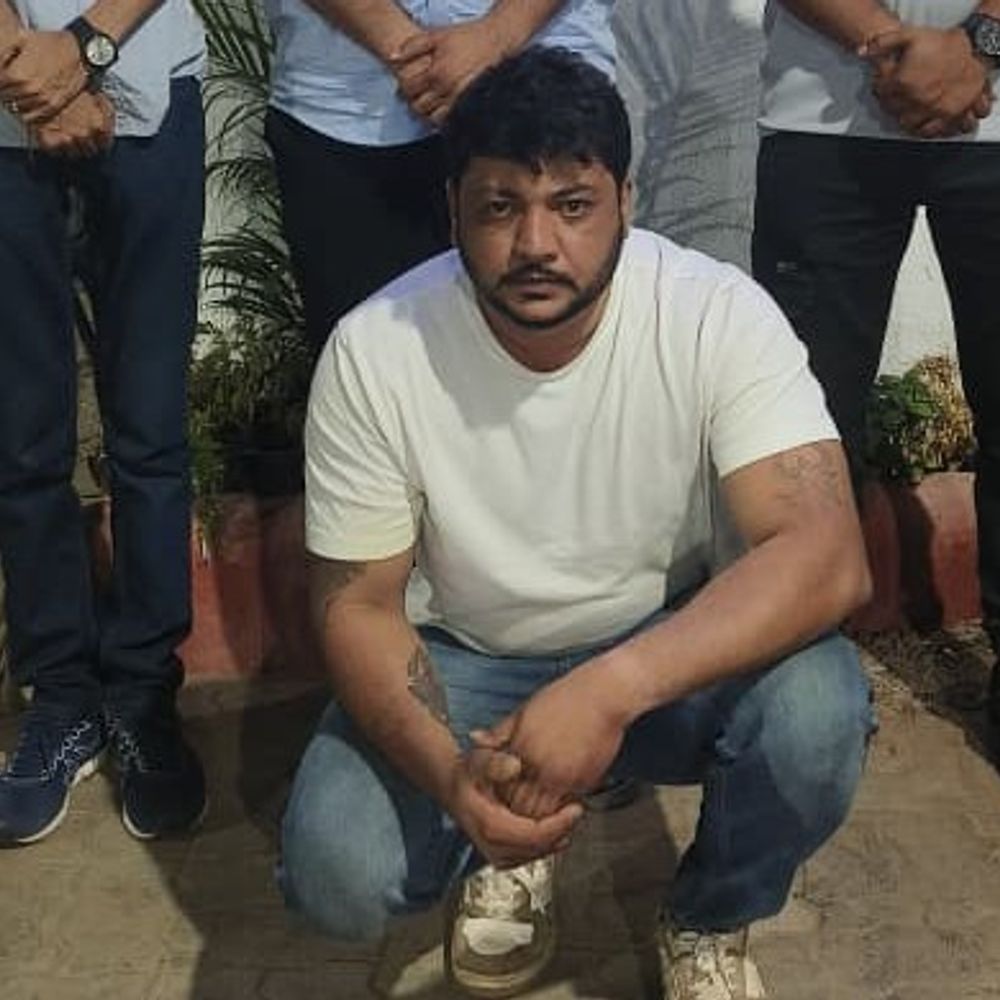 મહારાષ્ટ્રનો વોન્ટેડ આરોપી કલ્પેશ પાટીલ ઝડપાયો:નવસારી LCBએ પાલઘરથી દબોચ્યો, 2 વર્ષથી નાસતો ફરતો હતો