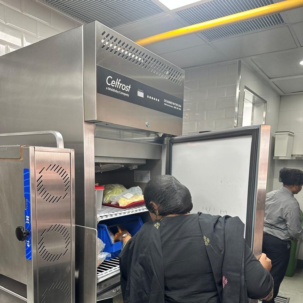 ખાદ્ય સામગ્રી બરાબર રંધાઈ ન હોવાની રાવ:રોલા ડુંગરી ખાતે KFCમાં ફૂડ વિભાગની તપાસ શરૂ