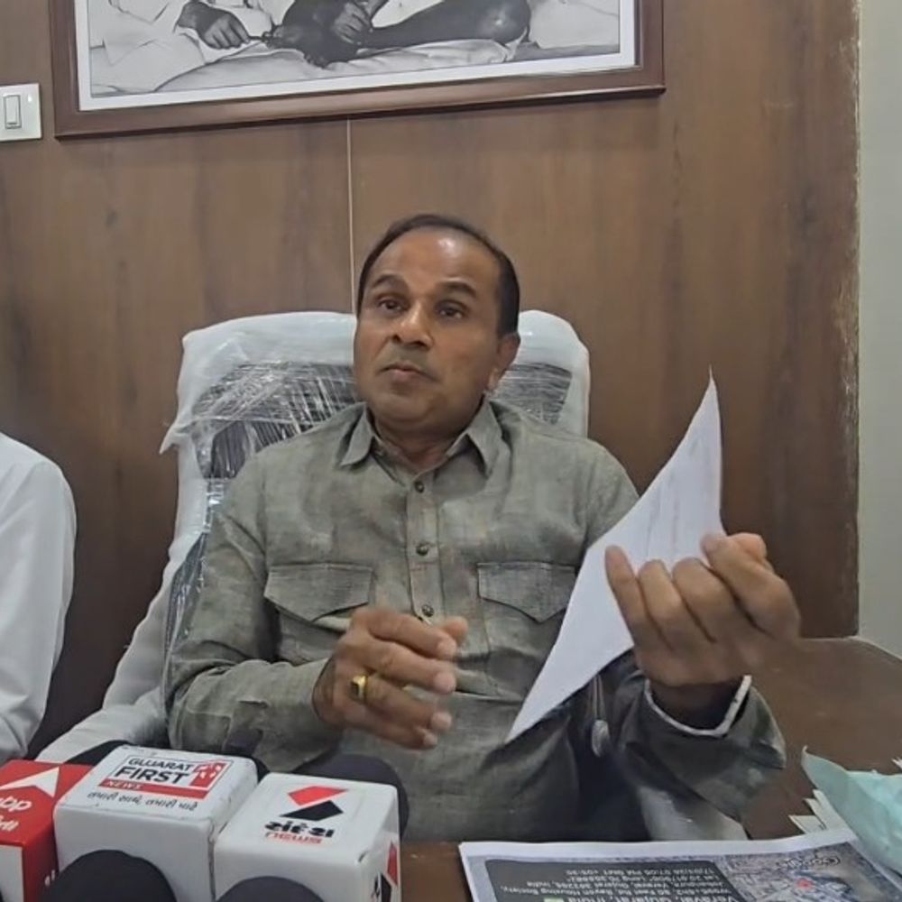 વેરાવળ પાલિકામાં ₹1.5 કરોડની ગેરરીતિનો કોંગ્રેસનો આક્ષેપ:લાઈટ-પાણી શાખામાં ઊંચા ભાવે ખરીદી, વિજિલન્સ તપાસની માંગ