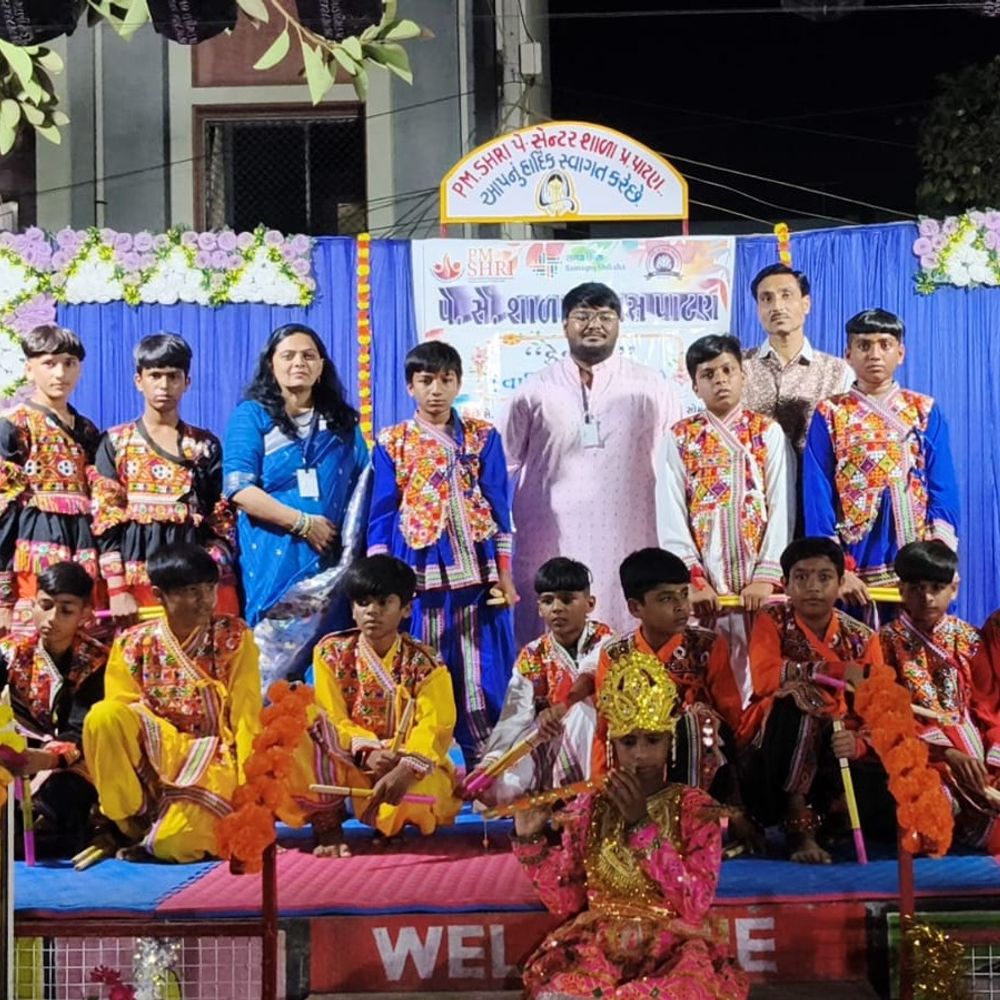 “કેકારવ”માં ઝળહળ્યું બાળ પ્રતિભાનું આકાશ:પ્રભાસ પાટણમાં સંસ્કૃતિનો રંગારંગ મહોત્સવ, પી.એમ. શ્રી પે સેન્ટર શાળાના નાનકડા કલાકારોની અદભૂત રજૂઆત