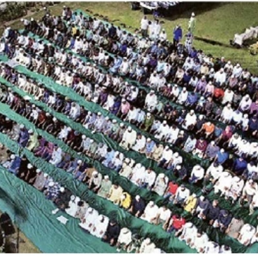 ભાસ્કર વિશેષ‎:સામાજિક સંસ્થાએ ઈફ્તાર પાર્ટી યોજીને ગરીબ અને તેજસ્વી વિદ્યાર્થીઓ માટે 30 લાખનું ભંડોળ એકઠું કર્યું