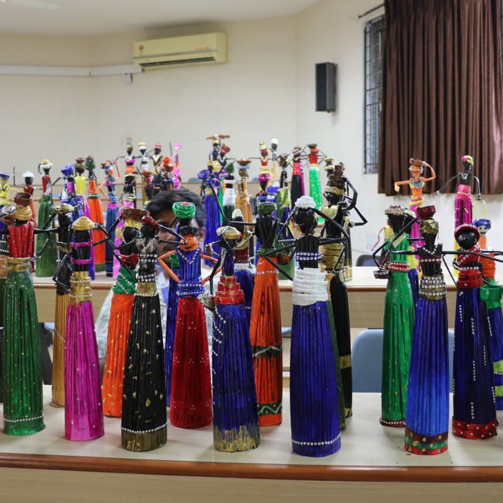 ચારૂસેટના વિદ્યાર્થીઓએ Liberal Arts વર્કશોપમાં 30 હજારથી વધુ મોડેલ્સ બનાવ્યા.