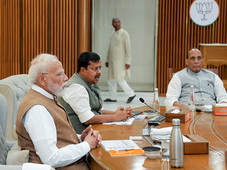 આસામ ચૂંટણીમાં મોદીની ઉમેદવારો પર ચર્ચા, કોંગ્રેસની પુડુચેરી બેઠક; બંગાળમાં બાબરી બનાવનારની પાર્ટી 182 બેઠકો પર ચૂંટણી લડશે.