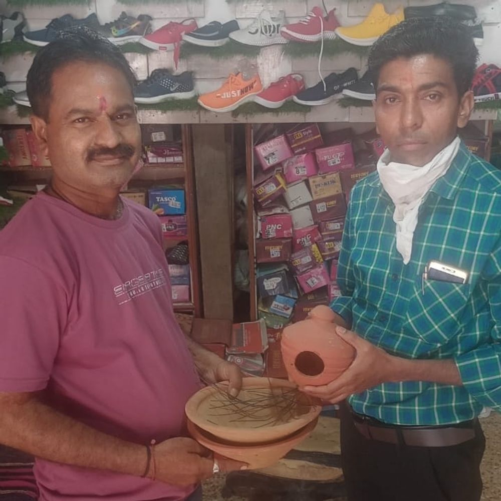 20 માર્ચે વિશ્વ ચકલી દિવસ:પાલનપુર, ડીસા અને થરાદમાં 10 હજારથી વધુ ચકલી ઘર અને પાણીના કુંડાનું વિતરણ