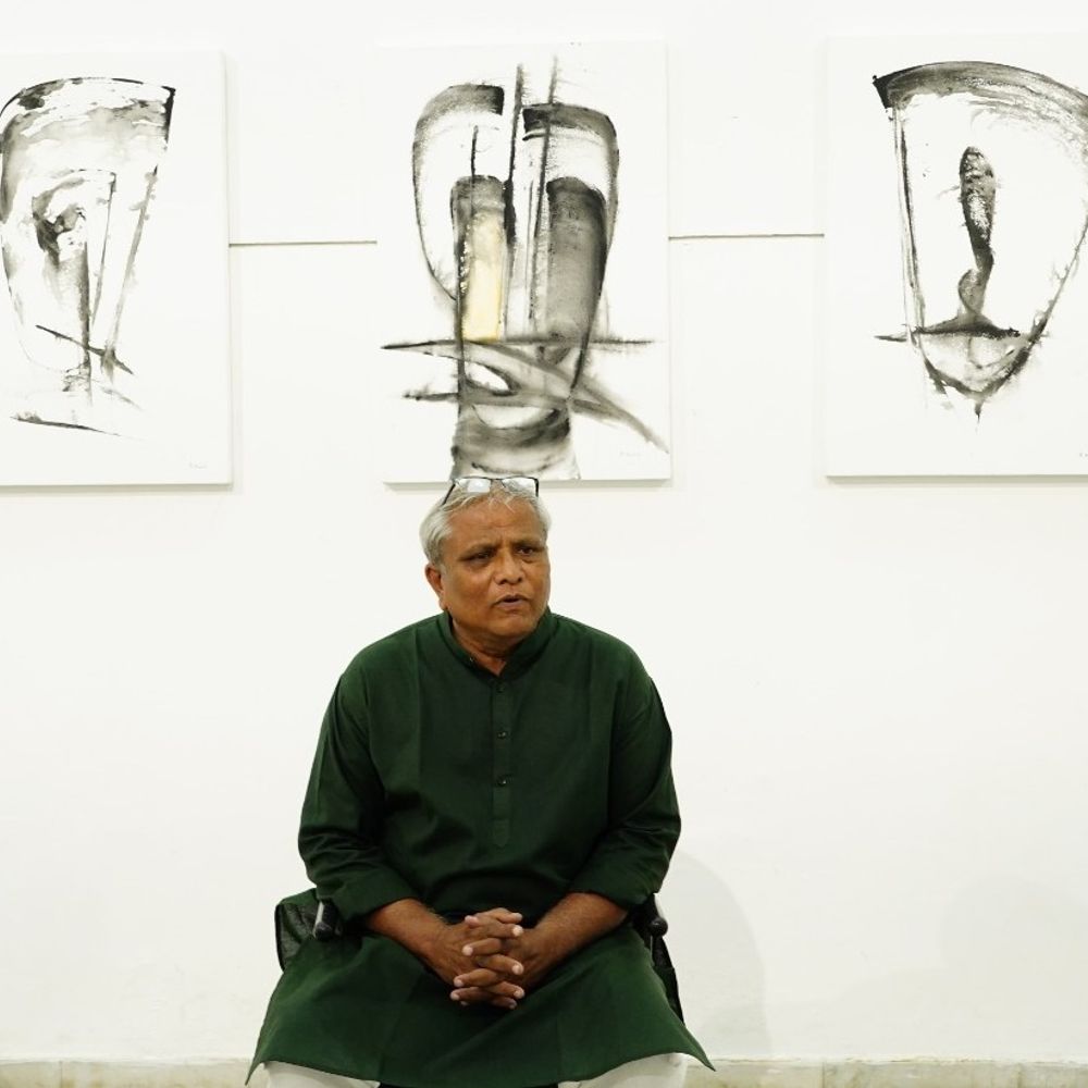 અમદાવાદમાં આર્ટિસ્ટ રાજેન્દ્ર કડિયાનું સિરીઝ ફેસસરફેસ:હઠીસિંહ વિઝ્યુઅલ આર્ટ સેન્ટર ખાતે ભવ્ય સોલો એક્ઝિબિશન