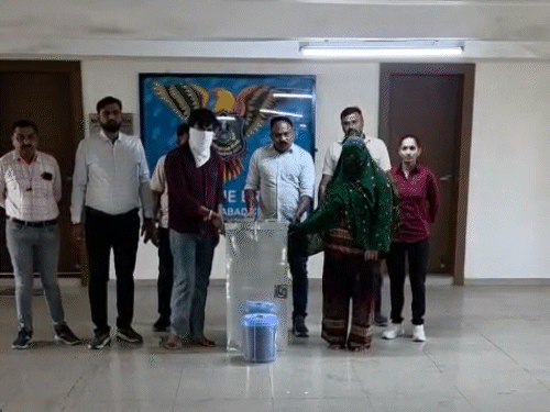 હરો ફરો ગાંજો સપ્લાય કરો: યુવાનોને થાઈલેન્ડ ટ્રીપ ઓફર, ભાઈ-બહેન સહિત ચારની સંડોવણીથી પોલીસ ચોંકી.