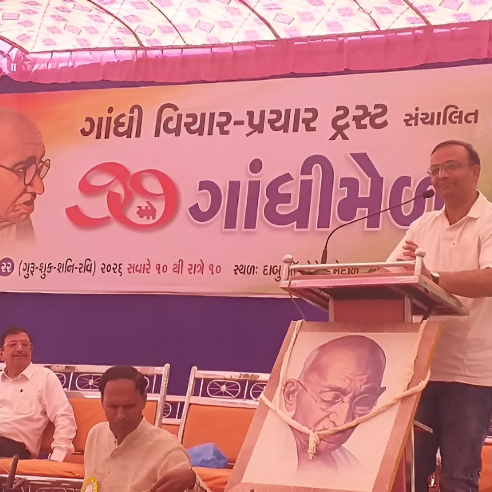 77મો ગાંધી મેળાને જાહેર જનતા માટે ખુલ્લો મુકાયો:નવસારીમાં 77મો ગાંધી મેળાને જાહેર જનતા માટે ખુલ્લો મુકાયો, ગૃહ ઉદ્યોગના 60 સ્ટોલ આકર્ષણનું કેન્દ્ર