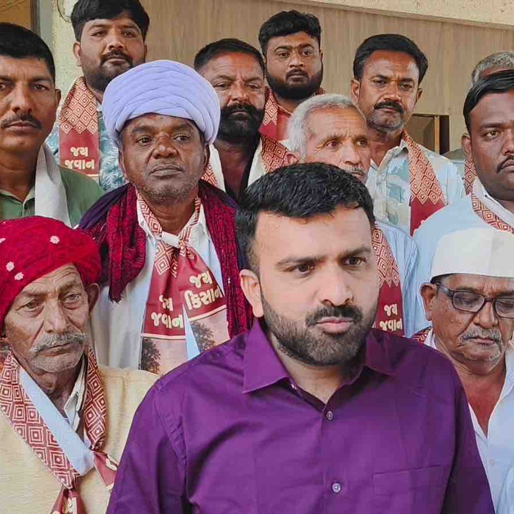 કમોસમી વરસાદથી ખેડૂતોને ભારે નુકસાન:રાજુ કરપડાએ કલેક્ટરને આવેદનપત્ર આપી સર્વેની માગ કરી