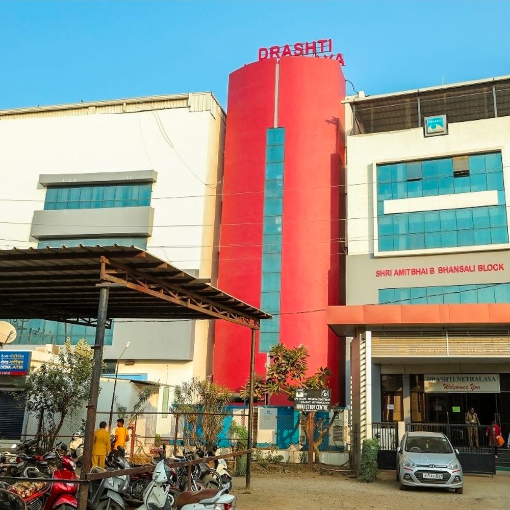 દાહોદમાં આંખના રોગોની સચોટ સારવાર માટે ‘દ્રષ્ટિ નેત્રયજ્ઞ’નો પ્રારંભ:દ્રષ્ટિ નેત્રાલય ખાતે આ મહા-અભિયાનમાં નિ:શુલ્ક નેત્રમણી બેસાડાશે