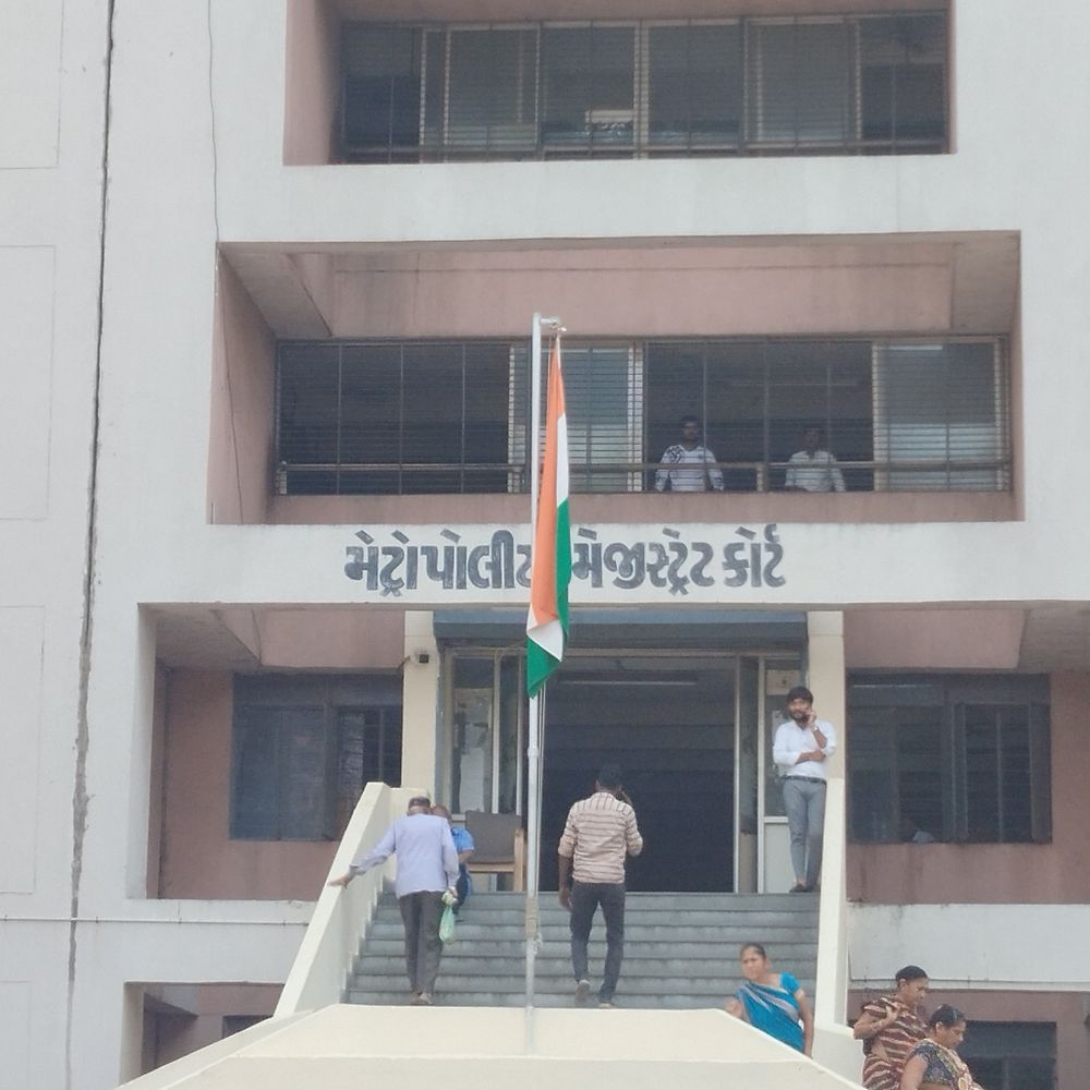 2 કરોડથી વધુની નકલી નોટનો કેસ:અમદાવાદ મેટ્રો કોર્ટે 7 આરોપીઓના 10 દિવસના રિમાન્ડ આપ્યા