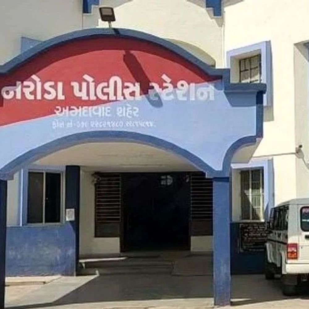 લોન કરાવવાનું કહી સાયબર ગઠિયાએ હોટલ માલિક સાથે છેતરપિંડી આચરી:લોનની રકમમાંથી 17 હજાર પોતાના ખાતામાં ટ્રાન્સફર કર્યા, હપ્તો કપાતા ઠગાઈ થયાનો ખુલાસો