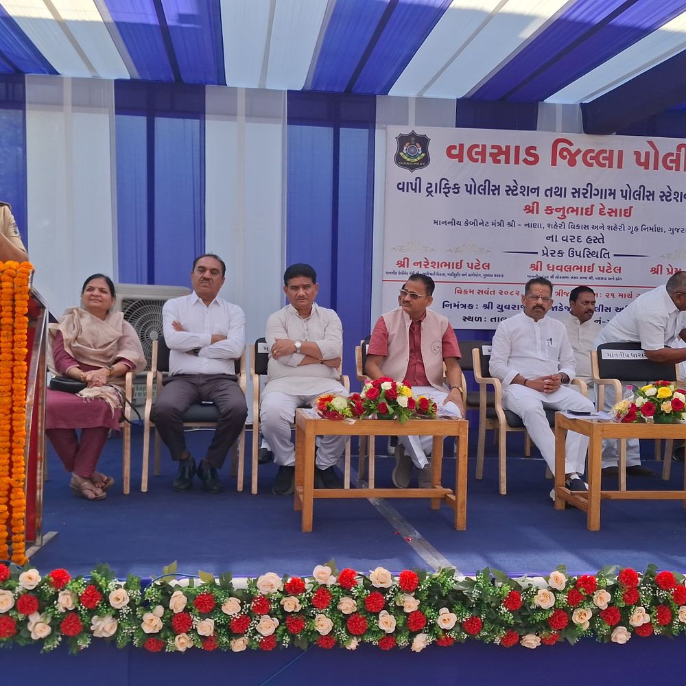 વાપીમાં બે નવા પોલીસ સ્ટેશનનું લોકાર્પણ:મંત્રી કનુ દેસાઈએ ટ્રાફિક, સરીગામ સ્ટેશન ખુલ્લા મૂક્યા